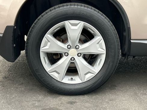 Used 2015 Subaru Forester 2.5i w/ Alloy Wheel Package AWD/4WD image 27