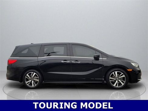 Used 2024 Honda Odyssey Touring image 9