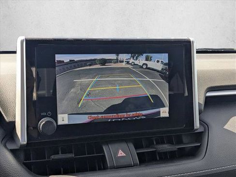 Used 2024 Toyota RAV4 XLE FWD image 20