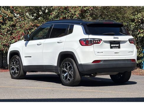 Used 2025 Jeep Compass Limited AWD/4WD image 6