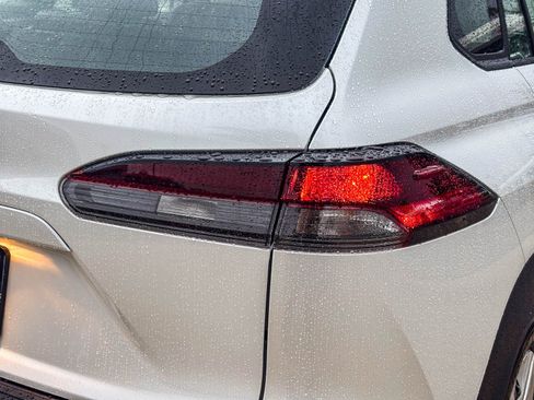 New 2026 Toyota Corolla Cross L FWD image 8