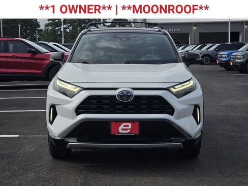 Used 2024 Toyota RAV4 XSE AWD/4WD image 2