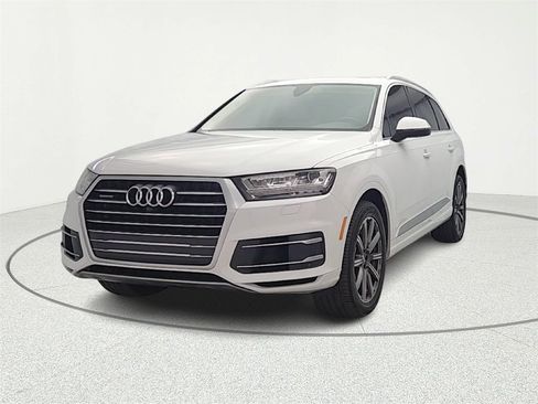 Used 2019 Audi Q7 3.0T Premium Plus w/ Premium Plus Package image 2