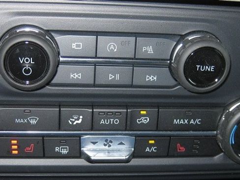 Used 2023 Ford Bronco Wildtrak AWD/4WD image 14