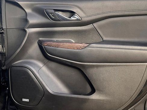 Used 2020 GMC Acadia Denali w/ Technology Package image 19