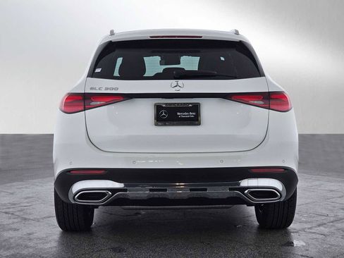 Certified 2025 Mercedes-Benz GLC 300 image 6