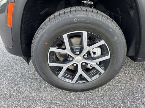 New 2025 Jeep Grand Cherokee Limited w/ Trailer Tow Package image 33