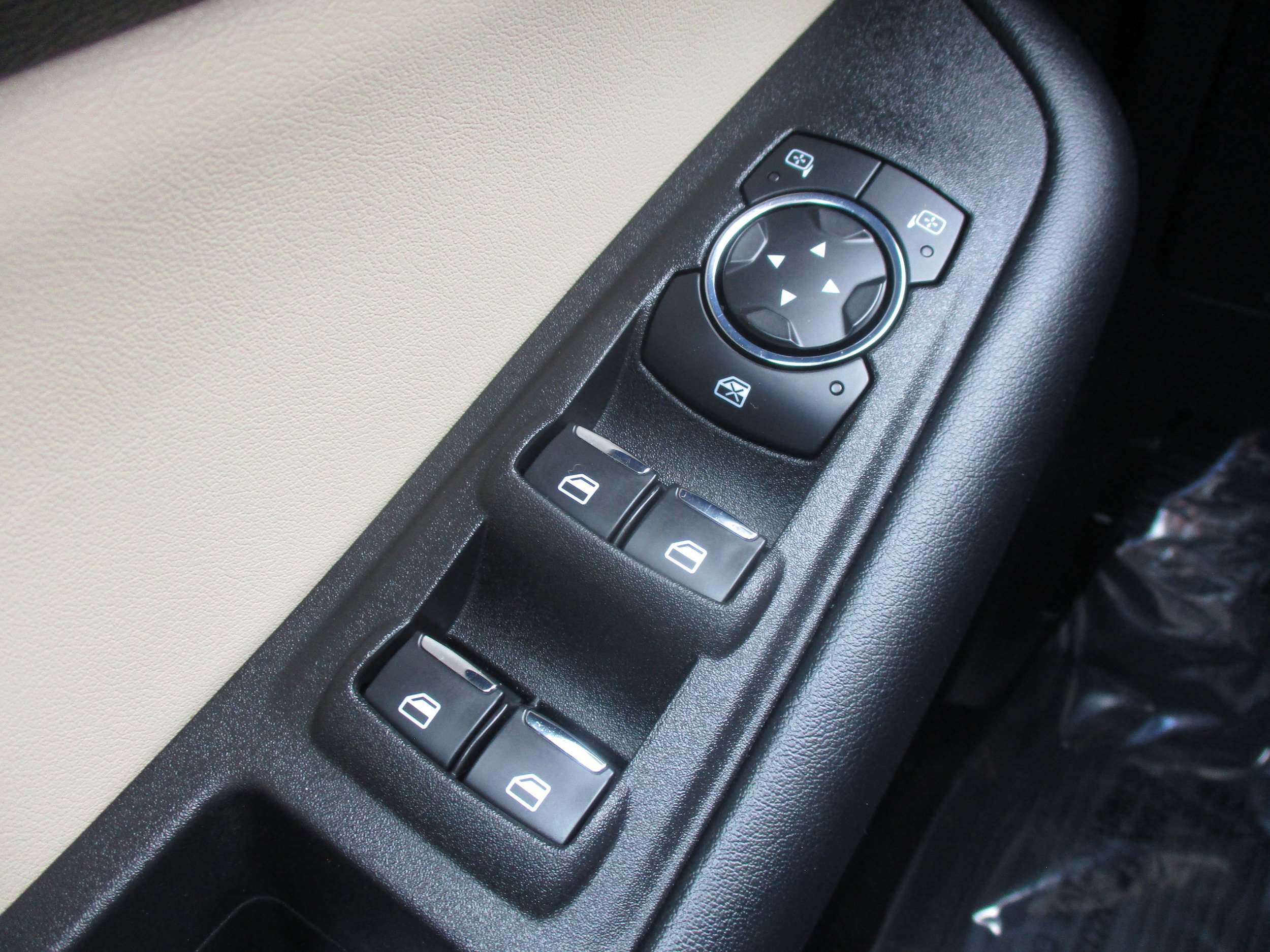 Used 2024 Ford Edge SEL w/ Convenience Package AWD/4WD image 35