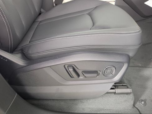 New 2026 Audi SQ7 Prestige AWD/4WD image 42