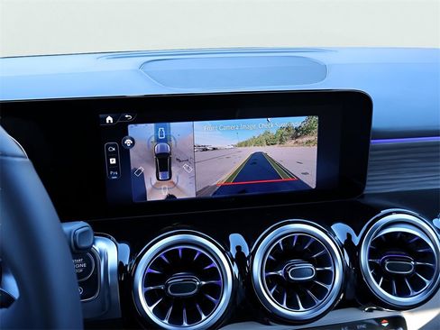 New 2026 Mercedes-Benz GLB 250 4MATIC image 25