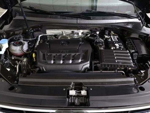 Used 2022 Volkswagen Tiguan SE FWD image 21