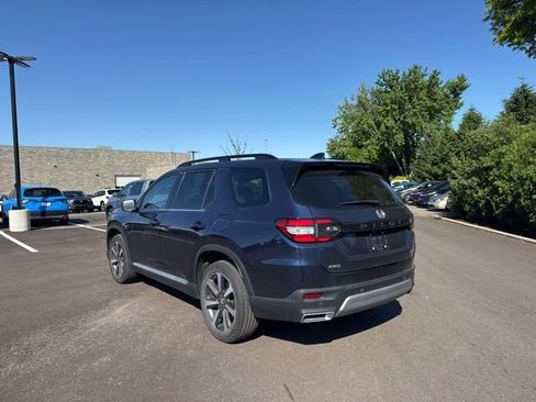 Certified 2023 Honda Pilot Touring image 4