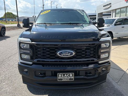 Used 2025 Ford F250 XL w/ STX Appearance Package AWD/4WD image 2