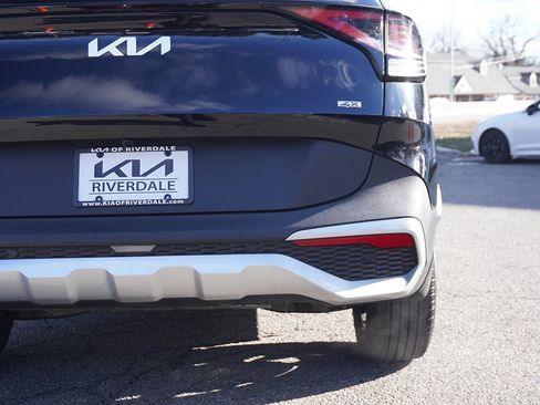 Used 2025 Kia Sportage EX image 17