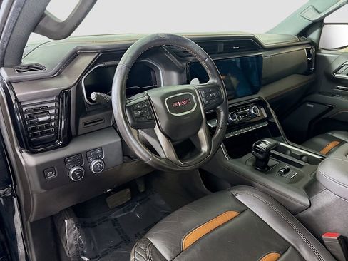 Used 2022 GMC Sierra 1500 AT4 w/ AT4 Preferred Package image 10