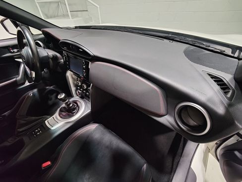 Used 2017 Subaru BRZ Limited RWD image 13