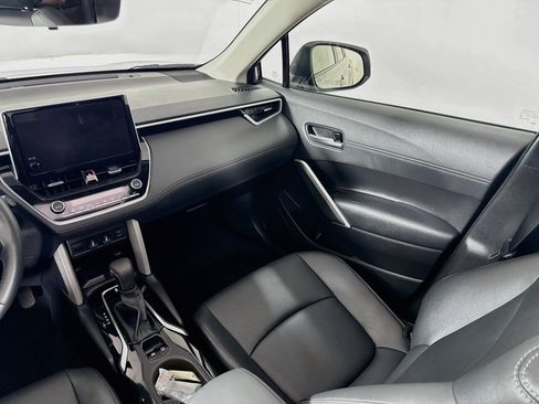 Certified 2025 Toyota Corolla Cross XLE w/ Convenience Package AWD/4WD image 25
