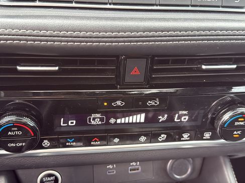 Certified 2021 Nissan Rogue SL AWD/4WD image 15