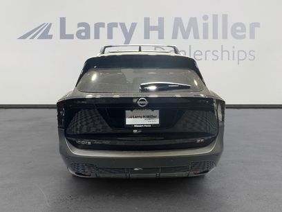 New 2026 Nissan Kicks SR w/ Cold Weather Package