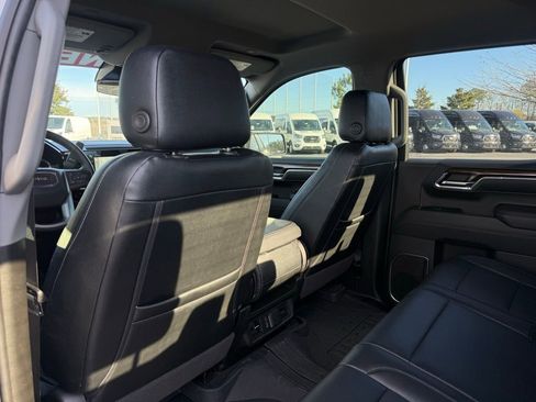Used 2024 GMC Sierra 1500 Elevation image 26