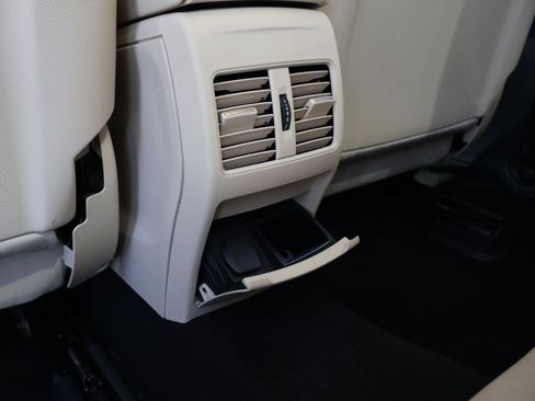 Used 2020 Mercedes-Benz GLA 250 4MATIC image 32