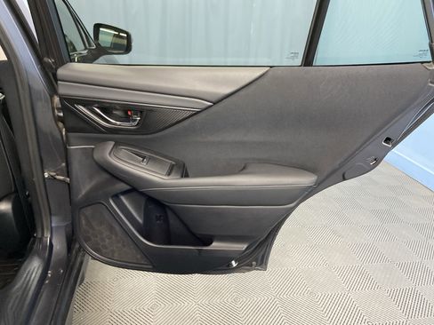 Used 2020 Subaru Outback Premium image 40