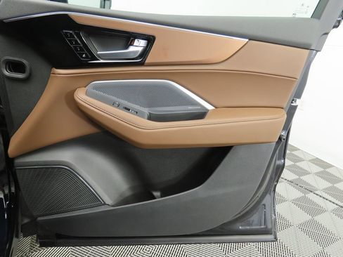 Used 2026 Acura MDX w/ Technology Package FWD image 25