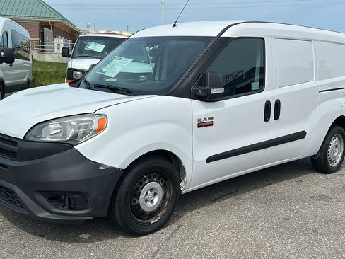 Used 2018 RAM ProMaster City Tradesman image 2