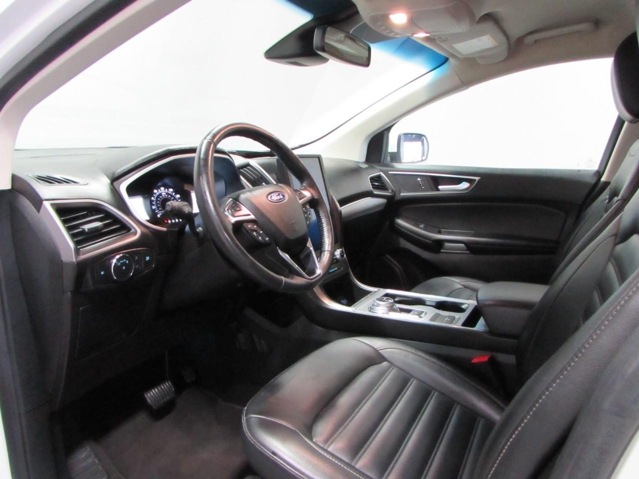 Used 2021 Ford Edge SEL AWD/4WD image 13
