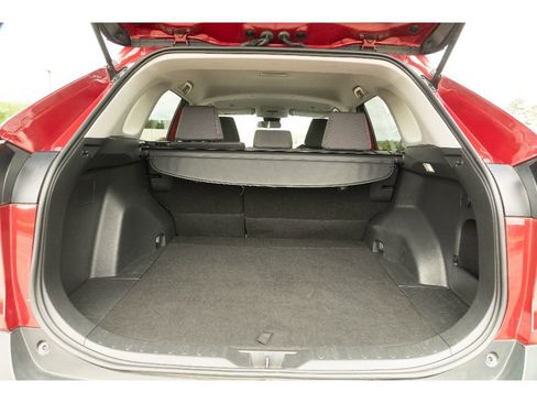 Used 2025 Toyota RAV4 XLE AWD/4WD image 12
