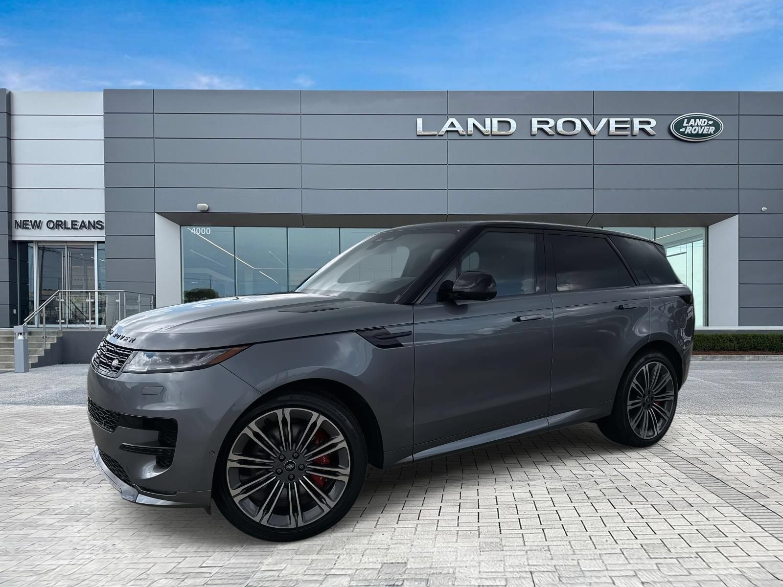 New 2025 Land Rover Range Rover Sport Dynamic SE AWD/4WD image 1