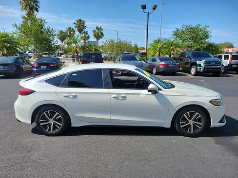Used 2024 Honda Civic LX image 5