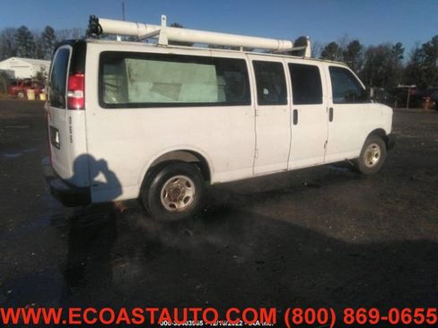 Used 2017 GMC Savana 2500 Extended image 4