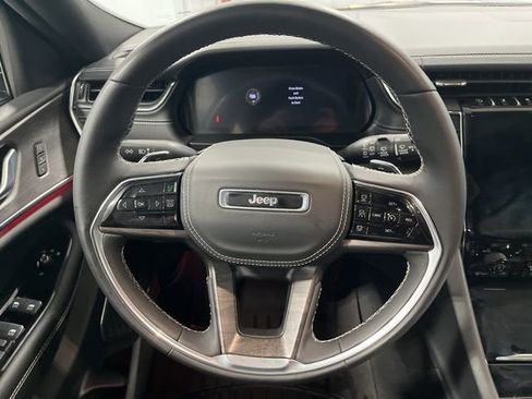 Used 2024 Jeep Grand Cherokee L Overland image 17