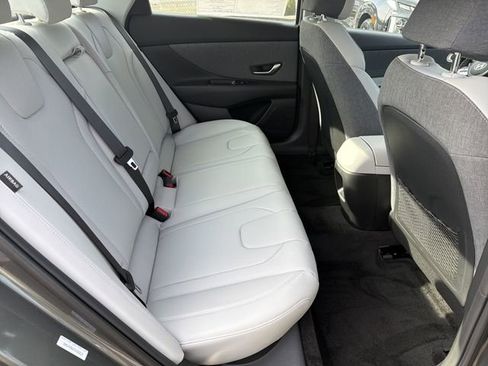 New 2026 Hyundai Elantra Limited image 15