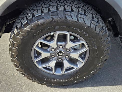 Certified 2025 Ford Bronco Badlands image 9