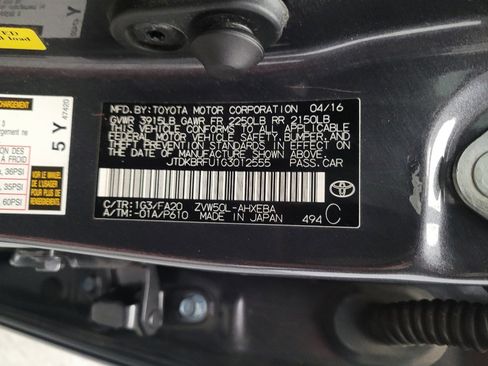 Used 2016 Toyota Prius Two FWD image 33