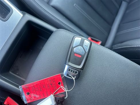 Used 2025 Audi A5 2.0T Premium Plus image 32