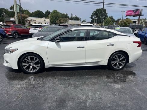Used 2018 Nissan Maxima Platinum w/ Interior Lighting Package image 7
