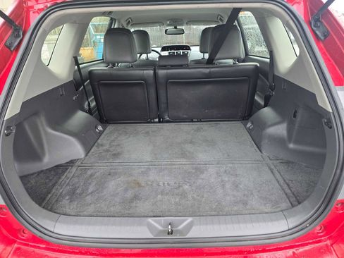 Used 2014 Toyota Prius V Five image 17