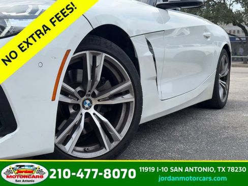Used 2025 BMW Z4 sDrive30i RWD image 2