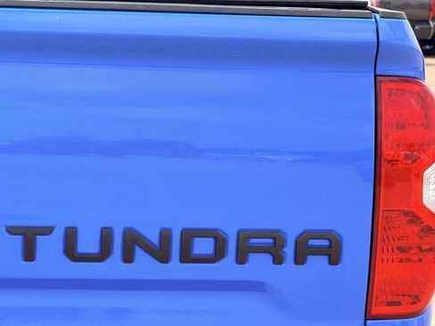 Used 2020 Toyota Tundra SR5 w/ SR5 Leather Package RWD image 10