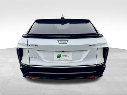 Used 2024 Cadillac Lyriq Tech AWD/4WD image 7