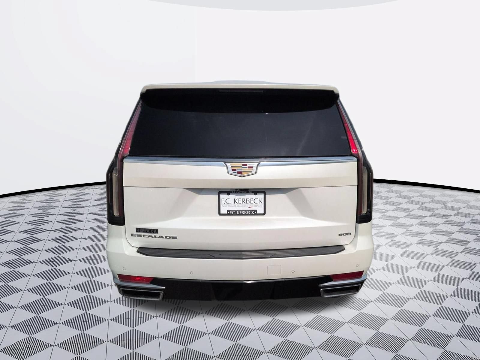 Certified 2021 Cadillac Escalade Premium Luxury AWD/4WD image 7