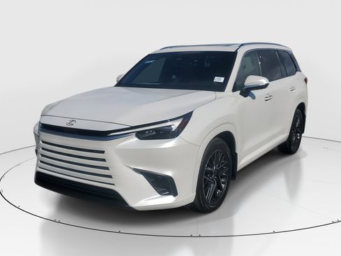 Used 2024 Lexus TX 350 FWD w/ Captains Chair Package image 3