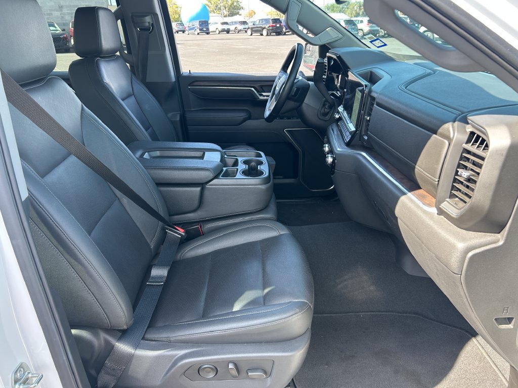 Used 2025 GMC Sierra 1500 SLT AWD/4WD image 34