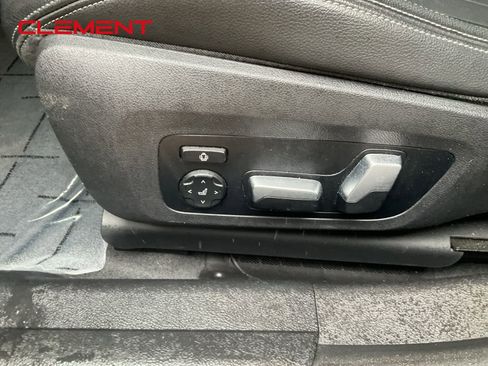 Used 2019 BMW 330i Sedan w/ Premium Package image 28