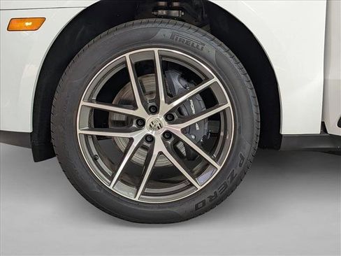 New 2025 Porsche Macan image 27