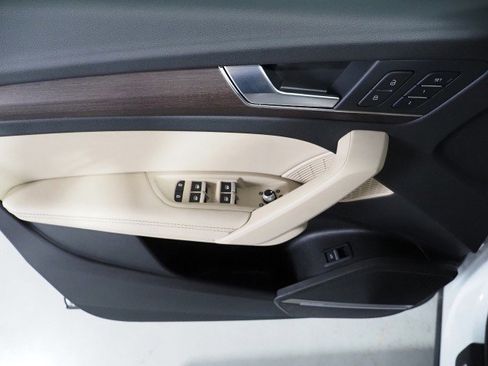 Used 2024 Audi Q5 Premium Plus w/ Premium Plus Package image 58