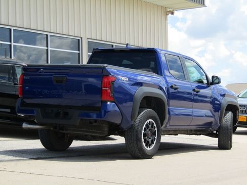 Used 2024 Toyota Tacoma TRD Off-Road AWD/4WD image 3